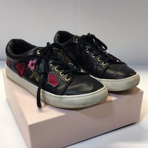 Nanette Lepore Wildflower Black tennis shoes 8.5